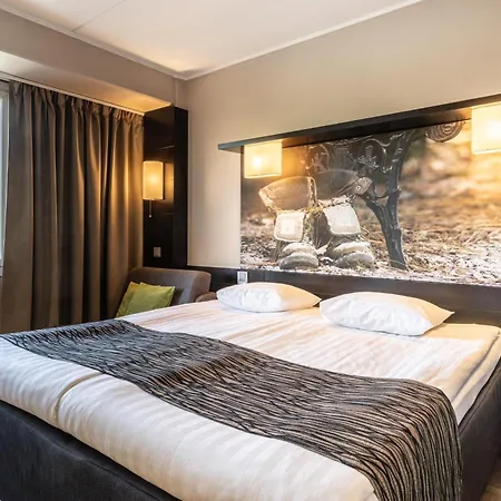 Scandic Hämeenpuisto 4* Tampere