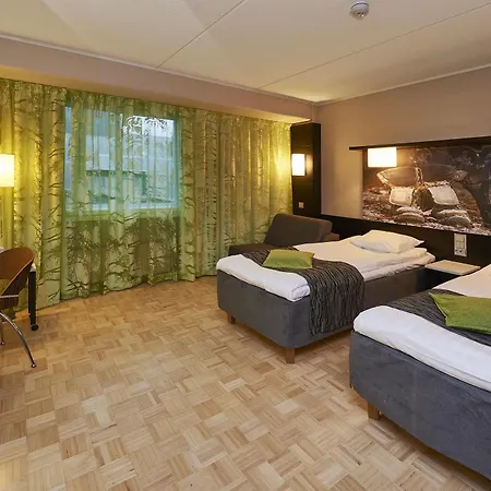 Scandic Haemeenpuisto 4*